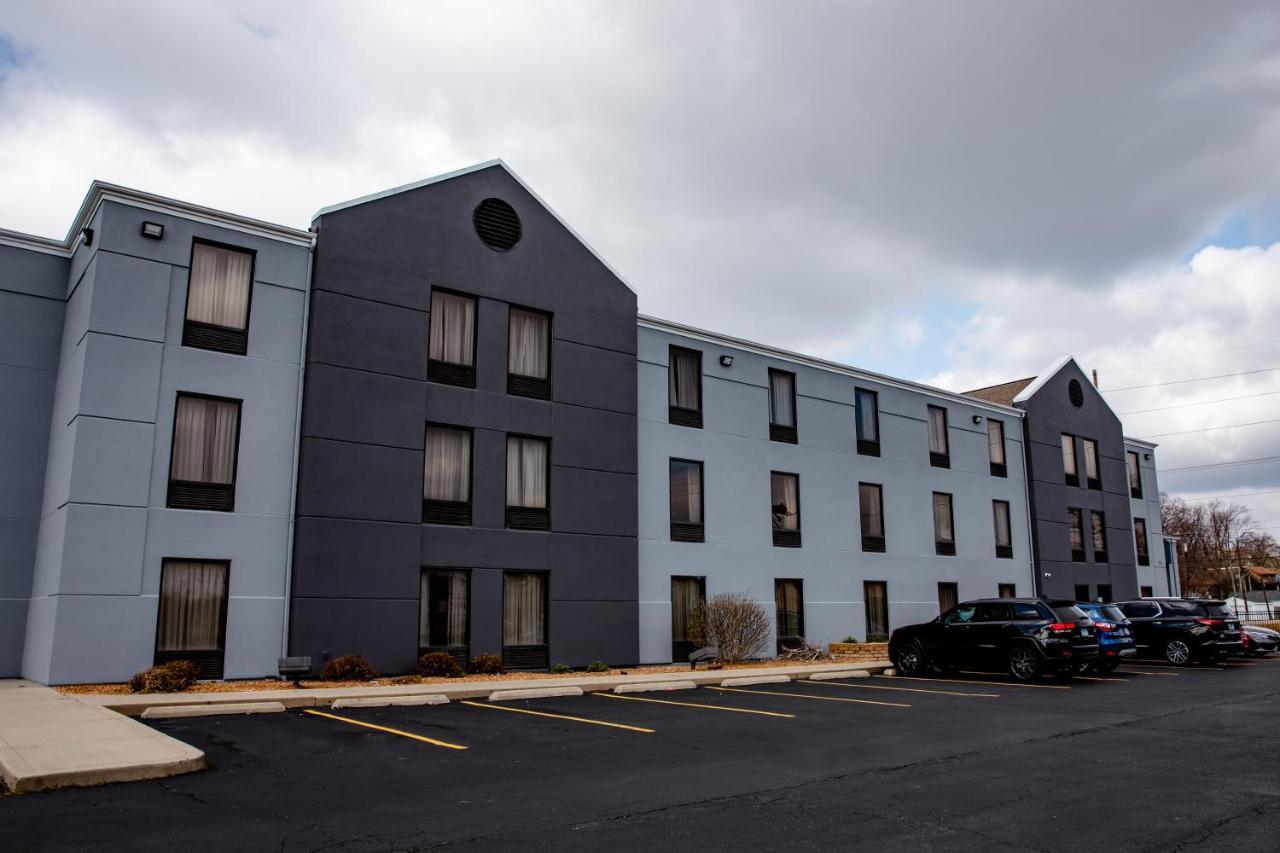 Carpenter Street 3* Springfield